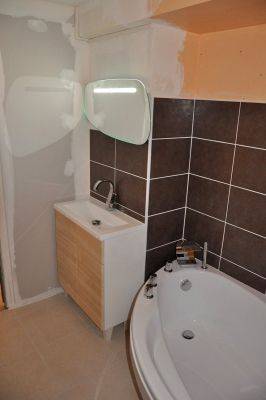 Salle de bains en travaux